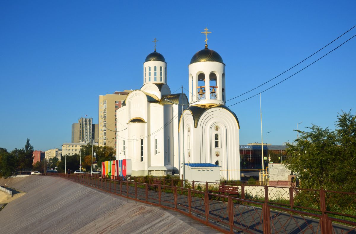Собор Троицы Живоначальной, Курган (Курган, город, Курганская область). фасады