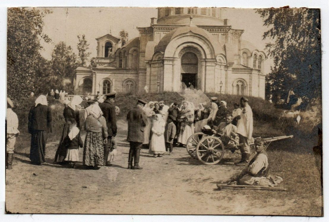 Церковь Успения Пресвятой Богородицы в Подблонье, Марьина Горка (Пуховичский район, Беларусь, Минская область). архивная фотография, Боковой фасад. Частная коллекция. Фото 1917 г.
