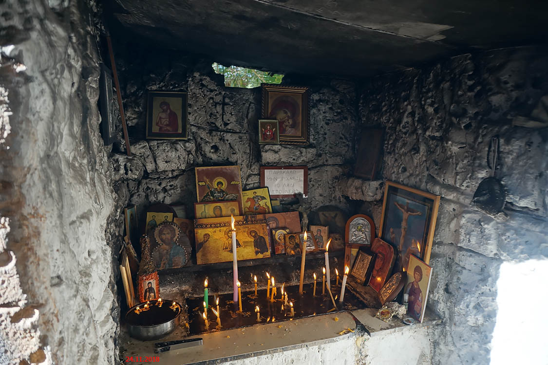 Часовня Георгия Победоносца, Героскипу (Пафос, Кипр). интерьер и убранство