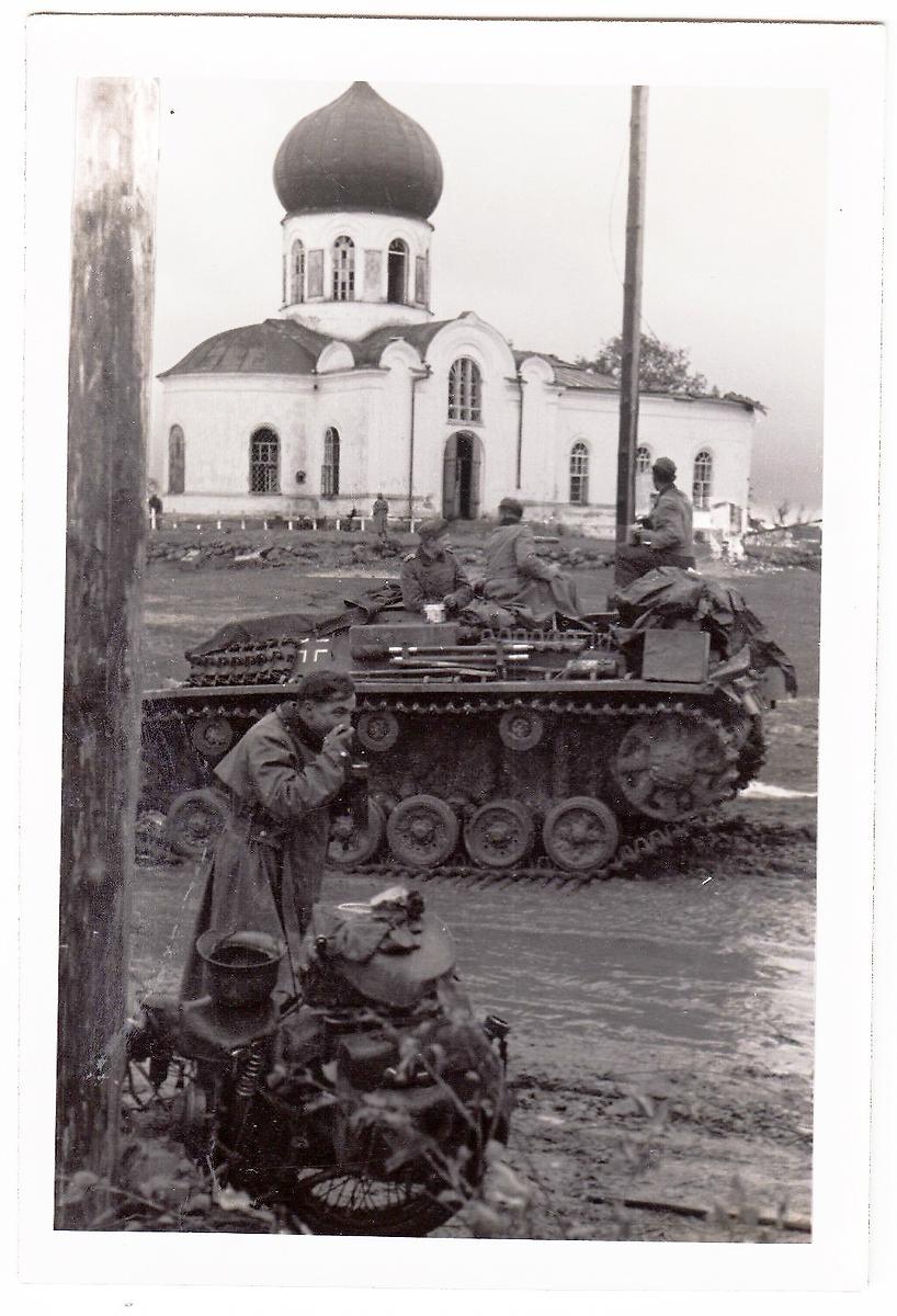 Фото 1941 г. с аукциона e-bay.de, архивная фотография. Церковь Вознесения Господня, Филиппова Гора (Демянский район, Новгородская область)
