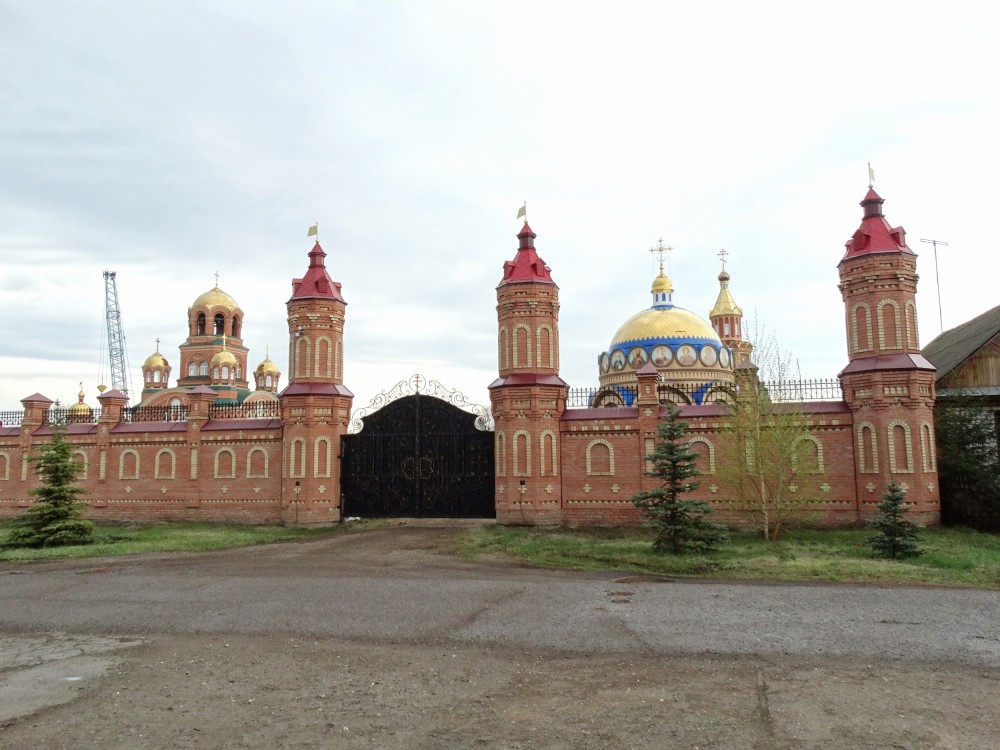 Троицкая Симеонова обитель милосердия, Саракташ (Саракташский район, Оренбургская область). фасады, Юго-западные врата обители.