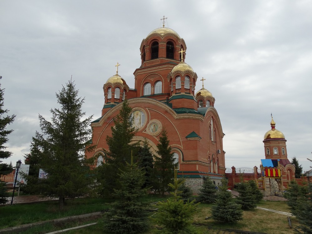 Троицкая Симеонова обитель милосердия. Церковь Вадима Персидского, Саракташ (Саракташский район, Оренбургская область). фасады