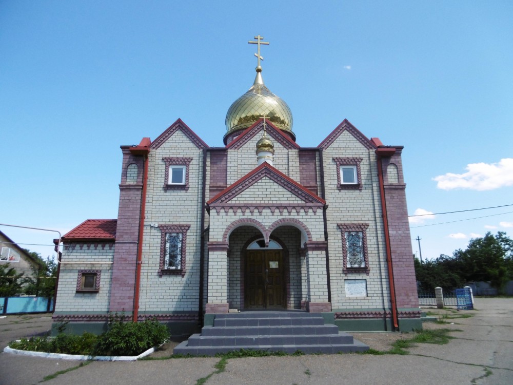 Церковь Стефана архидиакона, Запорожская (Темрюкский район, Краснодарский край). фасады, Западный фасад храма с главными вратами 