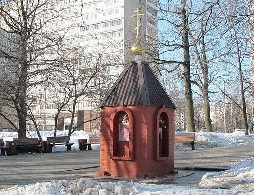 Восточное Дегунино. Часовня Серафима Саровского. фасады, Часовня Серафима Саровского в парке Северные Дубки Восточное Дегунино г.Москва