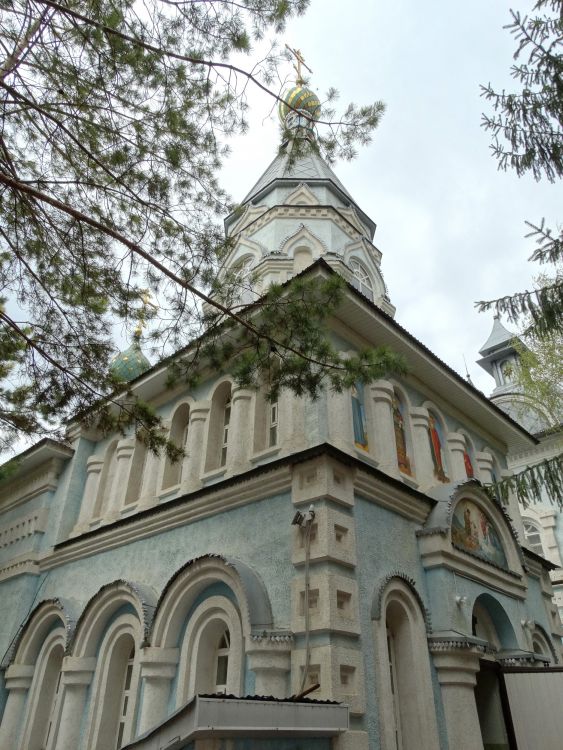 Троицкая Симеонова обитель милосердия. Церковь Богоявления Господня, Саракташ (Саракташский район, Оренбургская область). фасады