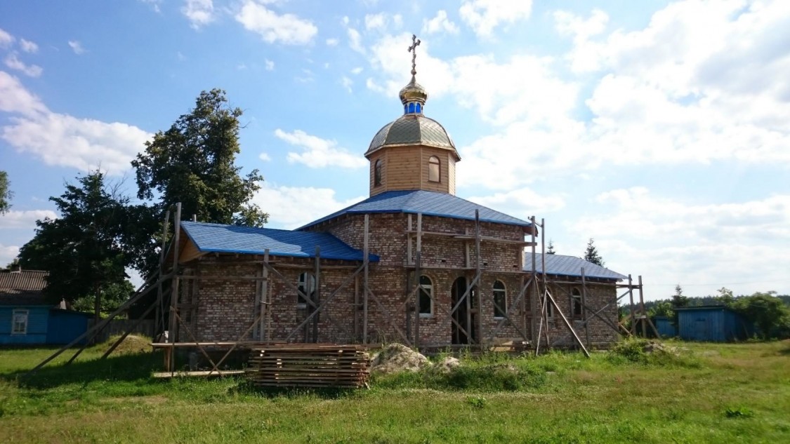 Чуйковка. Церковь Успения Пресвятой Богородицы (строящаяся). фасады
