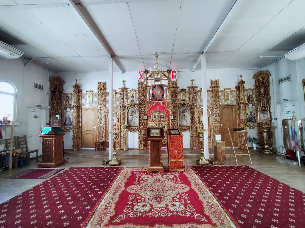 Церковь Георгия Победоносца в Куркине (временная), Куркино (Северо-Западный административный округ (СЗАО), г. Москва). интерьер и убранство, общий вид интерьера