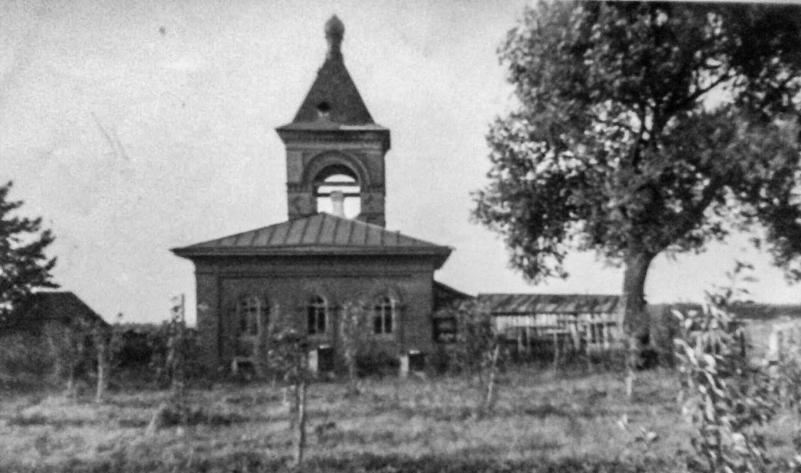 Церковь Успения Пресвятой Богородицы, Заборье (Юрьев-Польский район, Владимирская область). архивная фотография, Вид с центральной улицы села. Фото из архива А.Михеева
