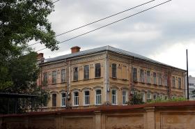 Саратов. Домовая церковь Григория Богослова при бывшем мужском духовном училище