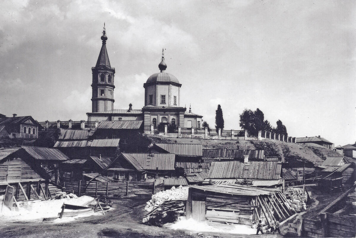 Церковь Преображения Господня (старая), Саратов (Саратов, город, Саратовская область). архивная фотография, Фото руб. 19-20 вв. Источник: oldsaratov.ru/photo/7769