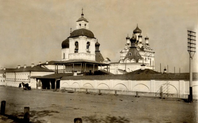 Троицкий женский монастырь. Надвратная церковь Александра Свирского, Пенза (Пенза, город, Пензенская область). архивная фотография, Фото с сайта http://old-penza.livejournal.com/13401.html