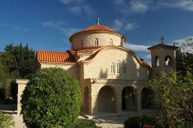 Пентакомо. Монастырь Георгия Аламану. Церковь Нектария Эгинского