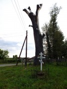 Церковь Николая Чудотворца (старая), Крест в центре села на месте старой церкви<br>, Катунское, Смоленский район, Алтайский край