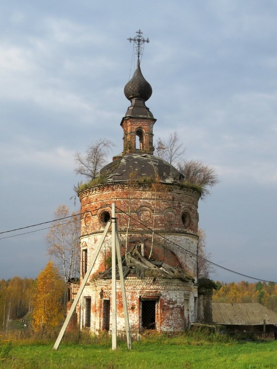 Церковь Воскресения Христова, Лужок (Буйский район, Костромская область). фасады