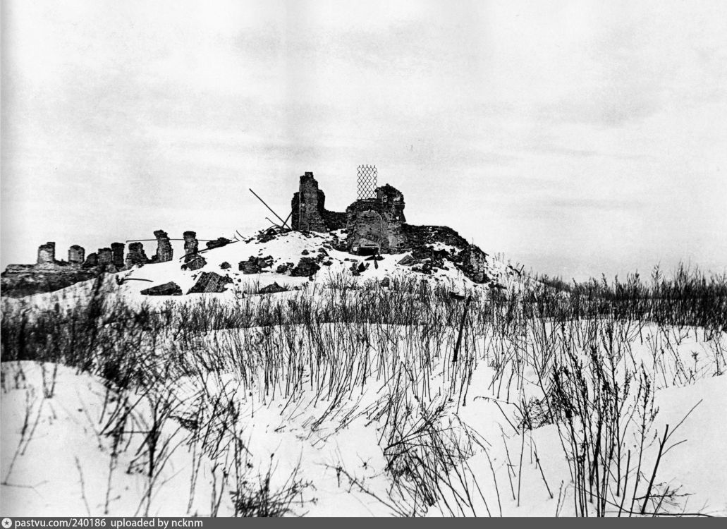Кириллов монастырь, Кириллов монастырь, урочище (Новгородский район, Новгородская область). архивная фотография, 1946 год. https://pastvu.com/p/240186