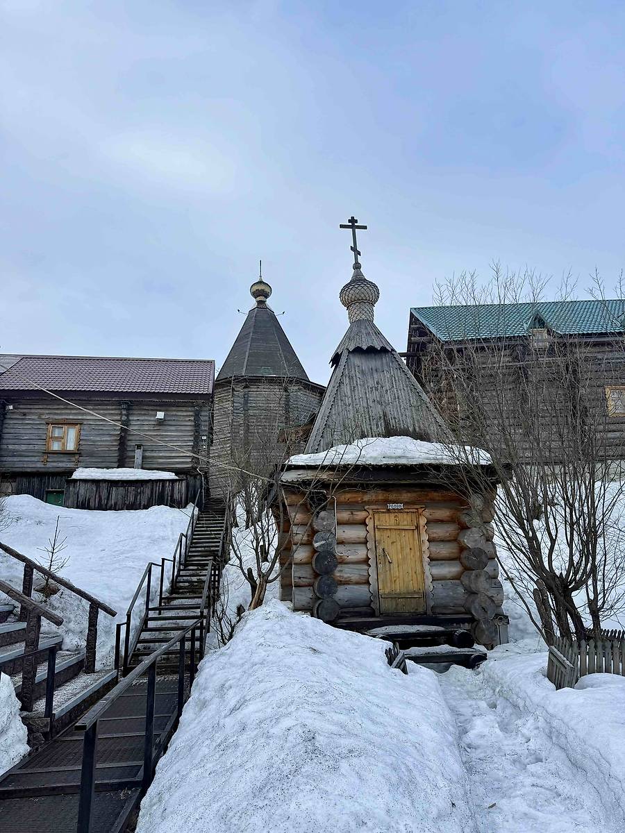 фасады. Троицкий Феодоритов Кольский мужской монастырь. Надкладезная часовня, Мурманск (Мурманск, город, Мурманская область)