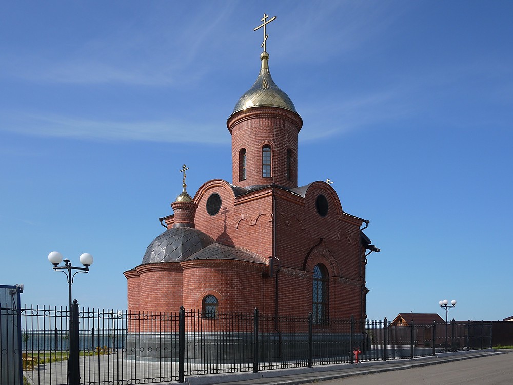 Песчанотаволжанское. Церковь Троицы Живоначальной (новая). фасады, Вид с северо-востока