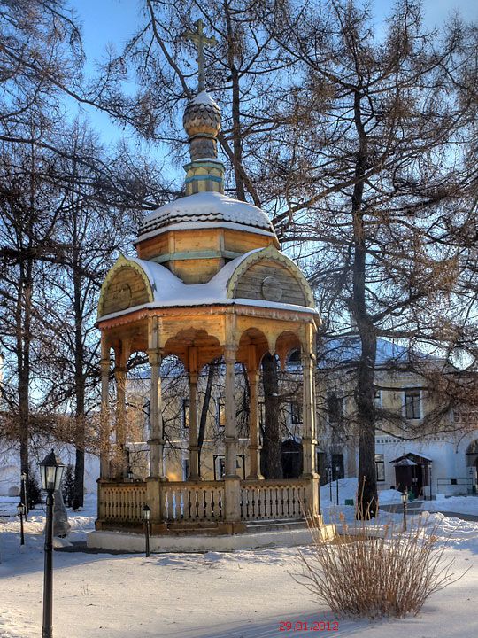 Теряево. Успенский Иосифо-Волоцкий монастырь. Часовня-сень. фасады