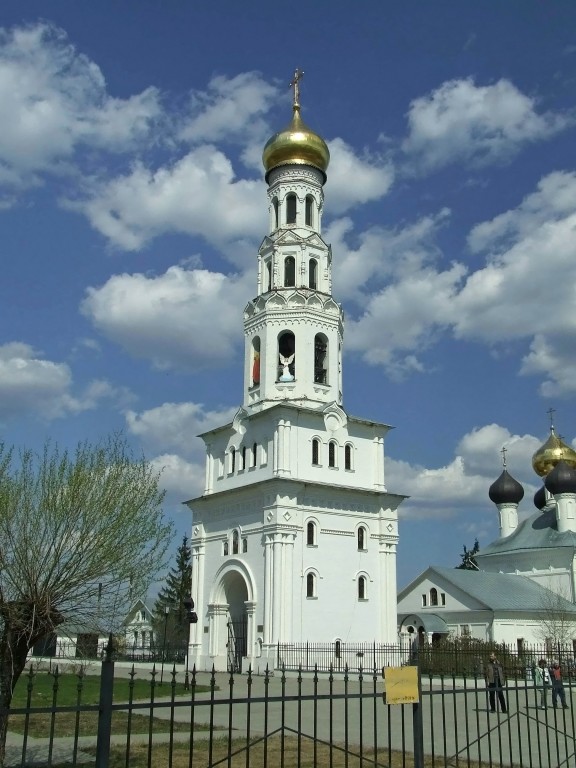 Колокольня храмового комплекса (новая), Завидово (Конаковский район, Тверская область). фасады