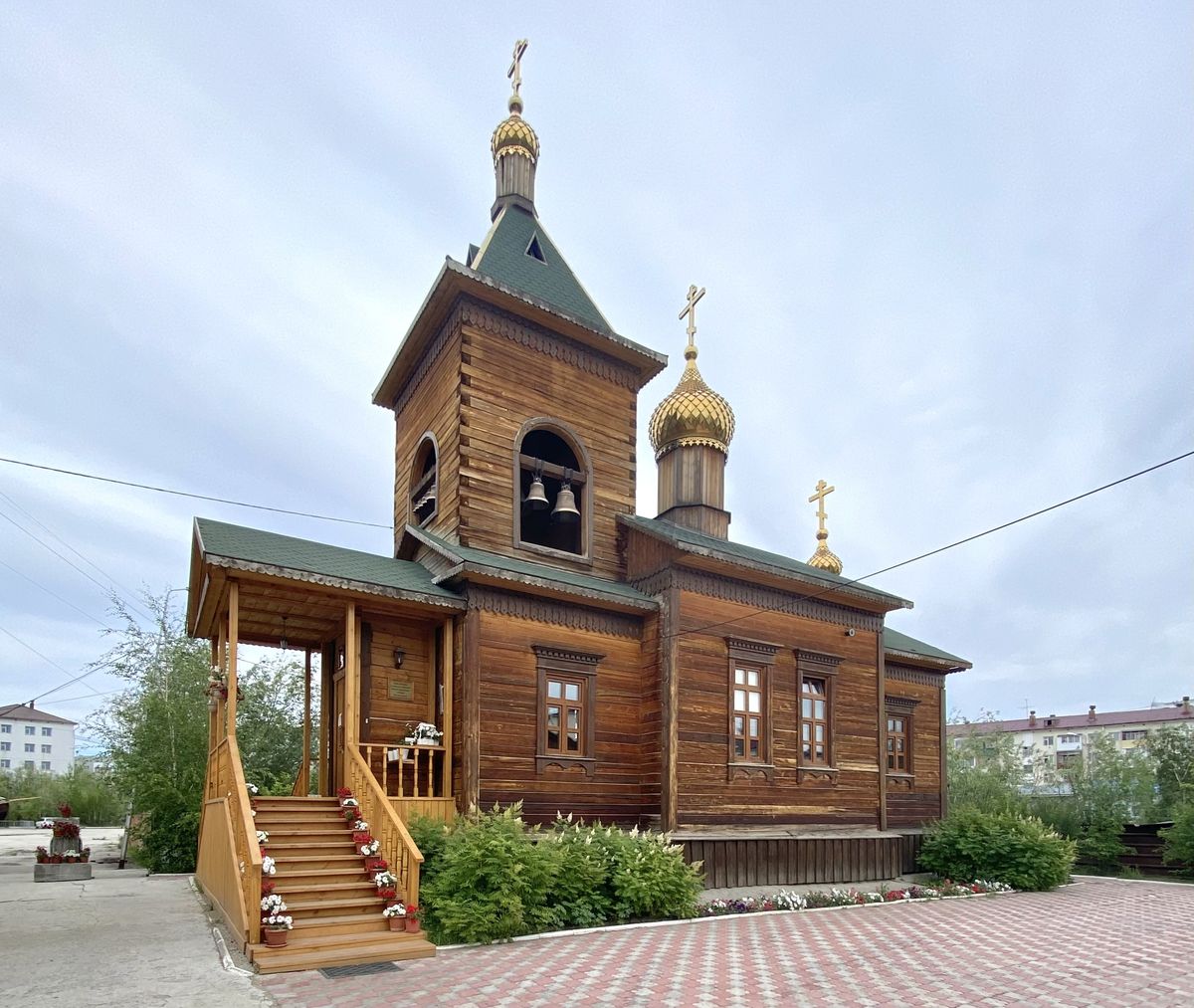 Вид с юго-запада, фасады. Спасский монастырь. Церковь Спаса Нерукотворного Образа, Якутск (Якутск, город, Республика Саха (Якутия))