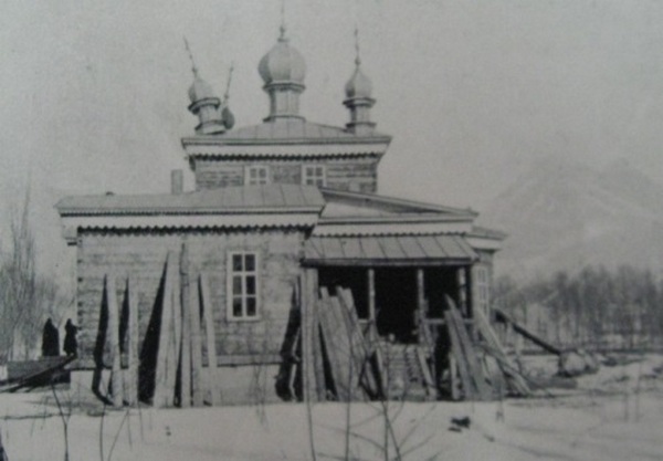 Иссык-Кульский Троицкий монастырь. Церковь Троицы Живоначальной, Ак-Булун (Светлый Мыс) (Кыргызстан, Прочие страны). архивная фотография, Источник: http://www.kyrgyzstantravel.net/articles/monastery6.jpg