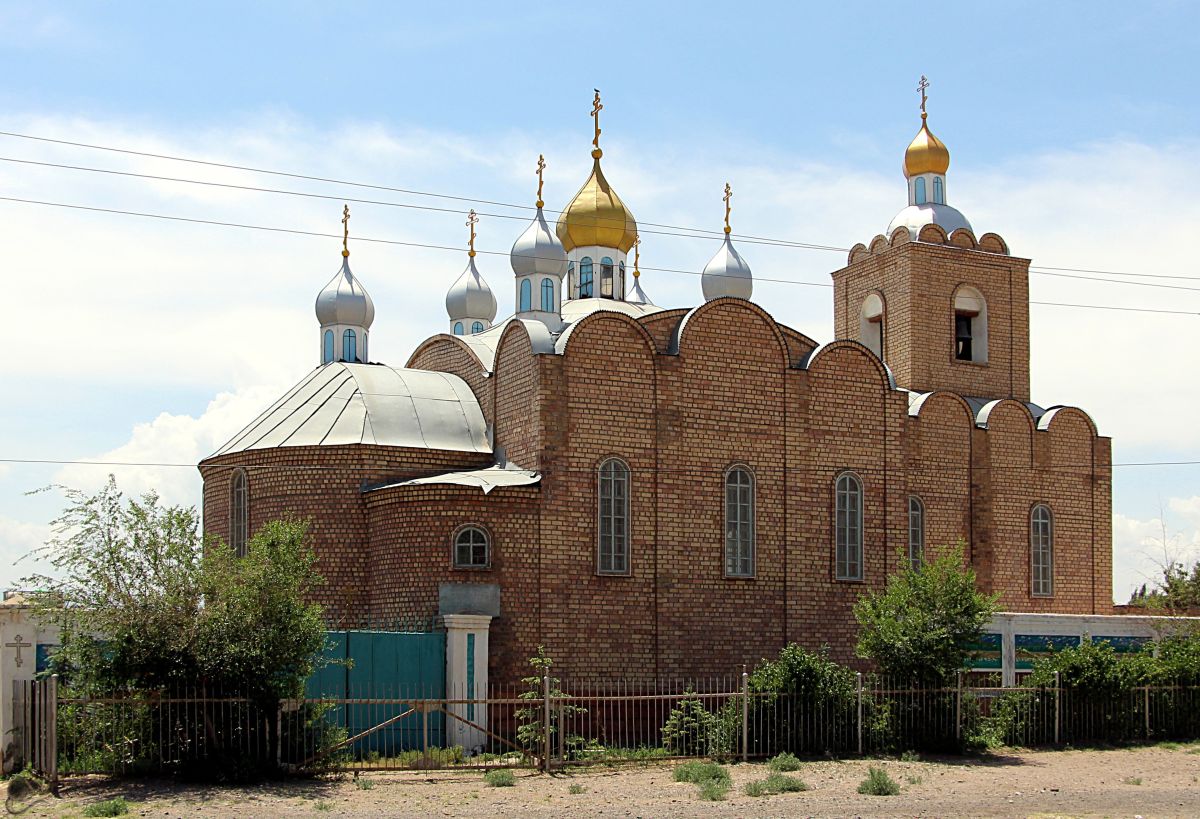 Балыкчы. Церковь Ксении Петербургской. фасады