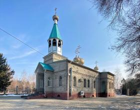 Ленинское. Церковь Рождества Пресвятой Богородицы