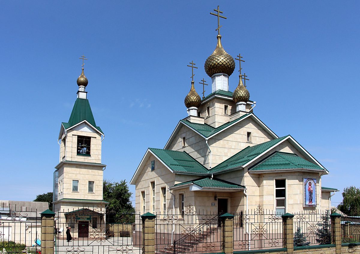 Манас. Церковь Иоанна Кронштадтского. фасады