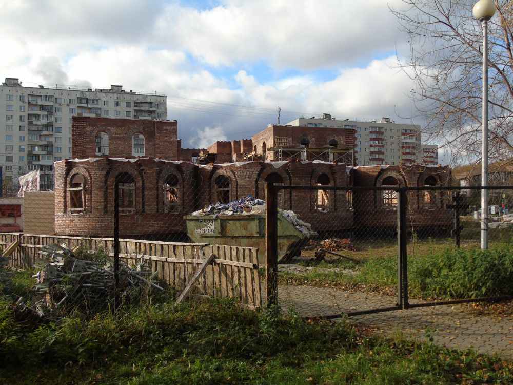 Церковь Ермогена, Патриарха Московского в Гольянове, Гольяново (Восточный административный округ (ВАО), г. Москва). документальные фотографии, Строящийся новый храм