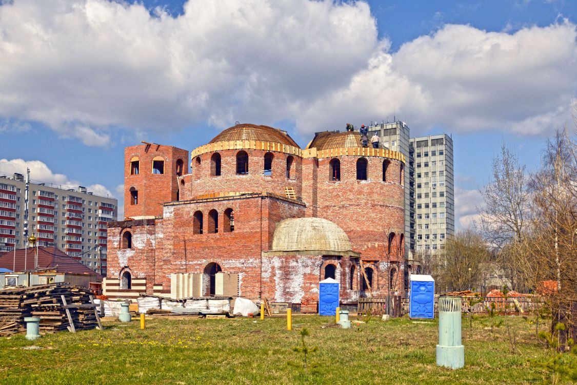 Храм священномученика Ермогена в Гольяново