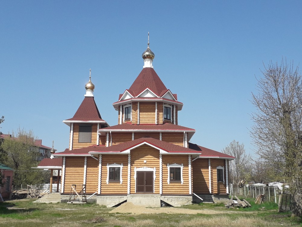 Яблоновский. Церковь Луки (Войно-Ясенецкого). фасады