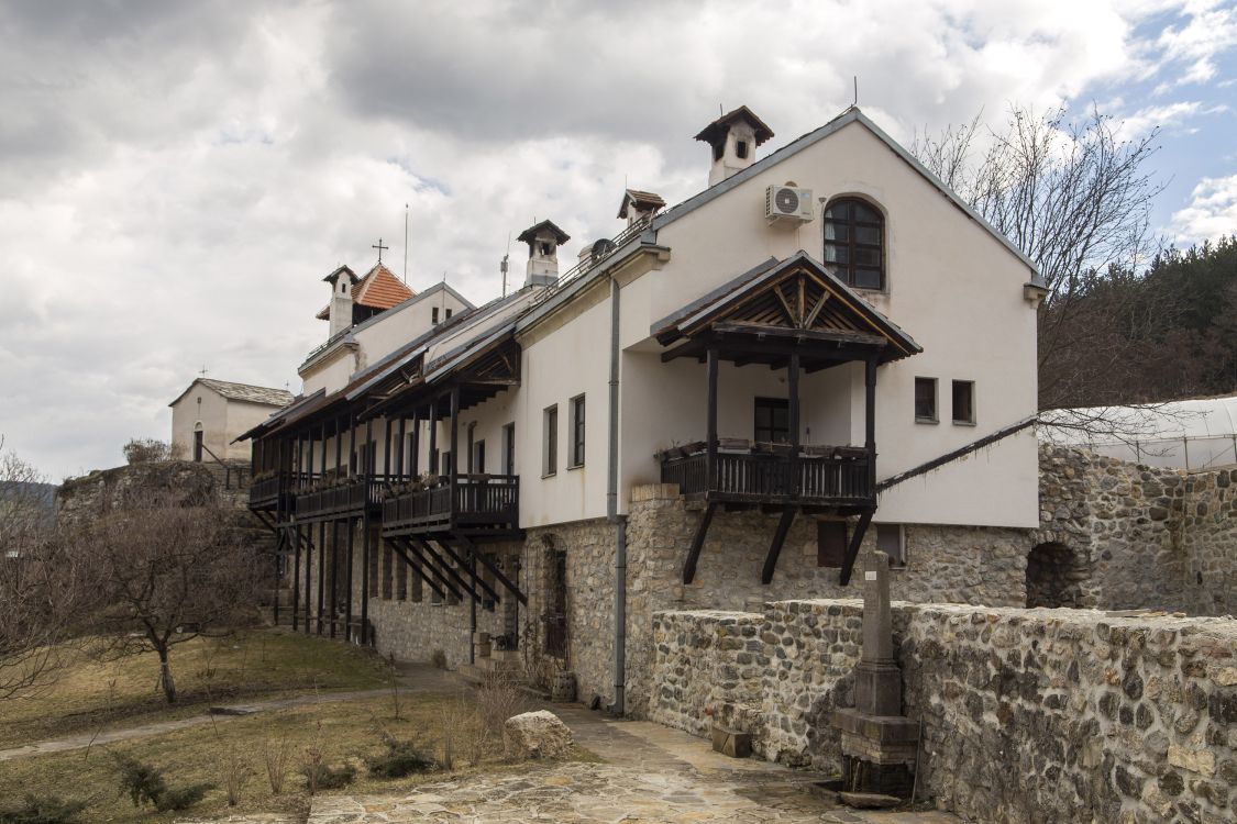 Градацкий Благовещенский монастырь, Горни-Градац (Рашский округ, Сербия). фасады