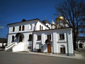 Москва. Зачатьевский монастырь. Церковь Успения Пресвятой Богородицы