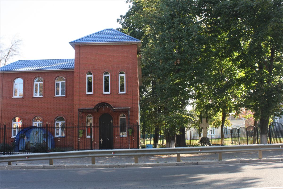 Церковь Покрова Пресвятой Богородицы, Фатеж (Фатежский район, Курская область). дополнительная информация, Вид на церковное место с запада