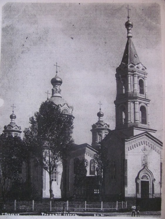 Церковь Живоначальной Троицы Карачев