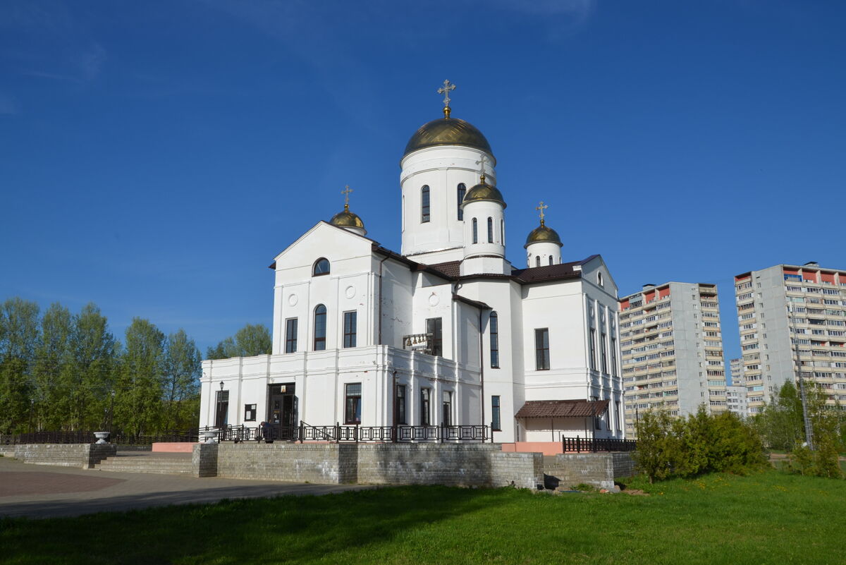 Ярцево. Церковь Георгия Победоносца. фасады