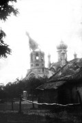 Церковь Преображения Господня, Начало разборки храма. Частная коллекция. Фото 1938 г.<br>, Крылув, Люблинское воеводство, Польша