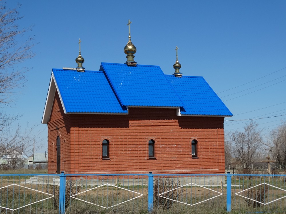 Церковь Матроны Московской, Майский (Адамовский район, Оренбургская область). фасады