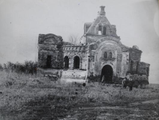 Старый Красный Бор (затоплено). Церковь Сергия Радонежского. архивная фотография, Фотография 1975 года