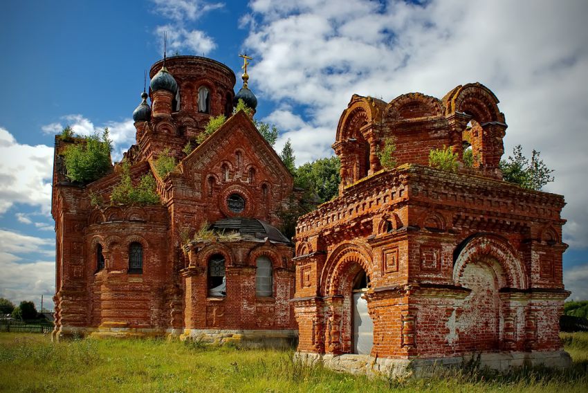 Часовня-усыпальница Кирьяновых, Таман (Усольский район, Пермский край). фасады
