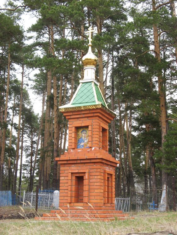 Кокшайск. Неизвестная часовня. общий вид в ландшафте, Вид часовенного столба с ул. Кологривова