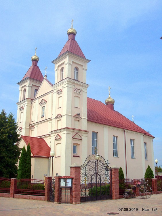 Церковь Воскресения Христова, Клецк (Клецкий район, Беларусь, Минская область). фасады