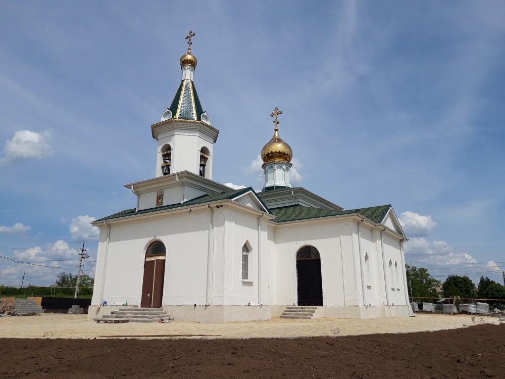 Церковь Троицы Живоначальной, Ивановка (Неклиновский район, Ростовская область). фасады