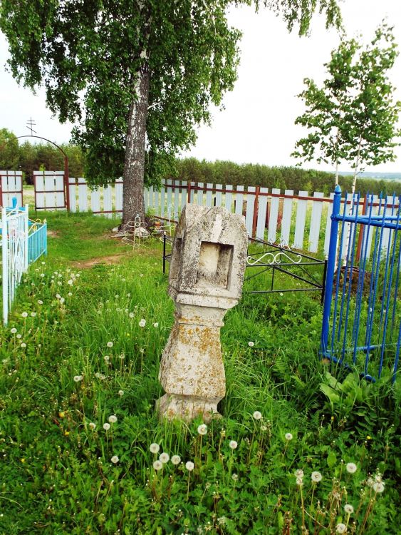 Часовенный столб (на кладбище), Верхний Секинесь (Мамадышский район, Республика Татарстан). фасады