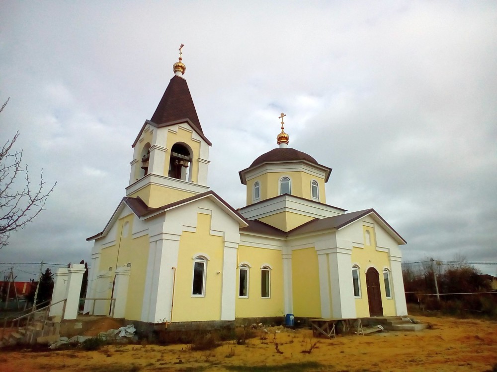 Церковь Луки (Войно-Ясенецкого) в Десятой Шахте, Липецк (Липецк, город, Липецкая область). фасады