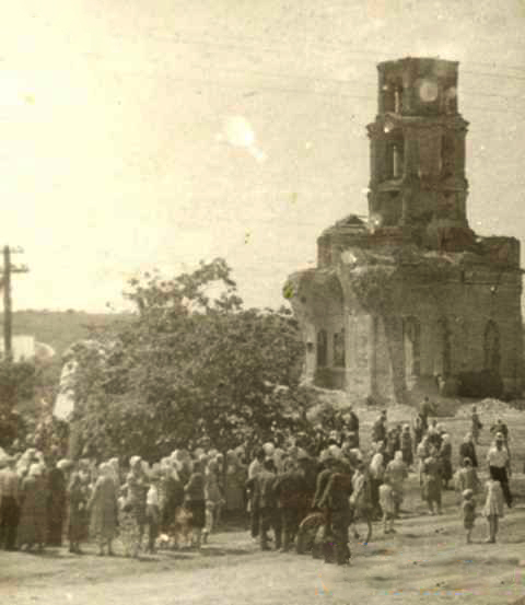 Орлик. Церковь Спаса Преображения. архивная фотография, Церковь незадолго до сноса. Частная коллекция. Фото 1950-х годов