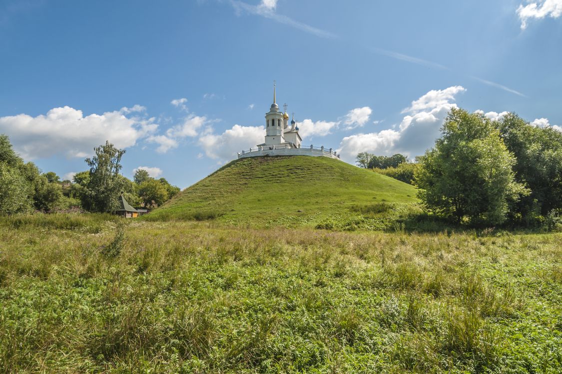 Епифань. Епифанский Успенский скит-подворье. общий вид в ландшафте