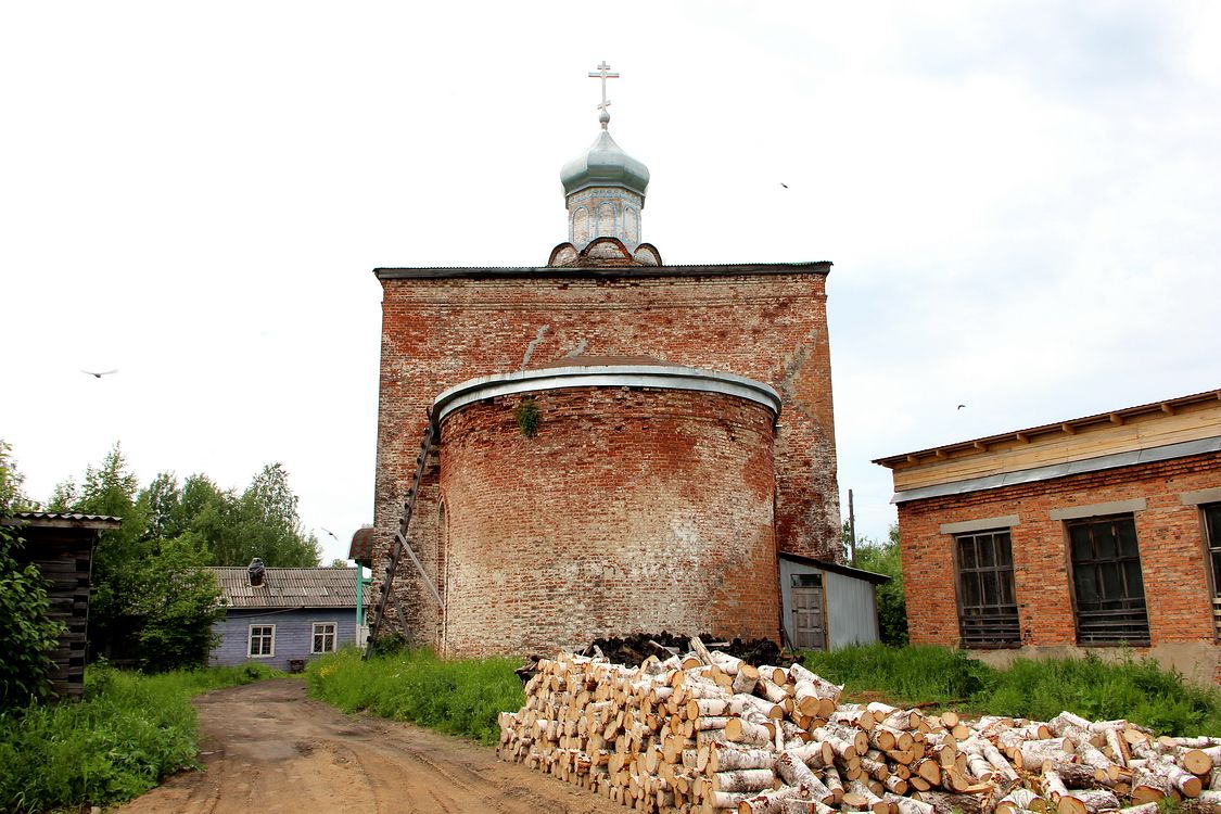 Церковь Димитрия Солунского, Кондратовская (Пучуга) (Верхнетоемский район, Архангельская область). фасады