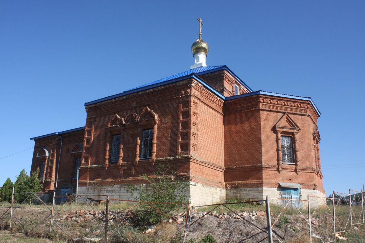 Церковь Покрова Пресвятой Богородицы, Ещеулов (Усть-Донецкий район, Ростовская область). фасады