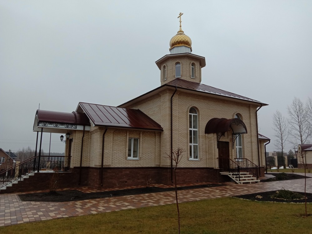 Церковь Двенадцати апостолов, Вятский Посад (Орловский район, Орловская область). фасады
